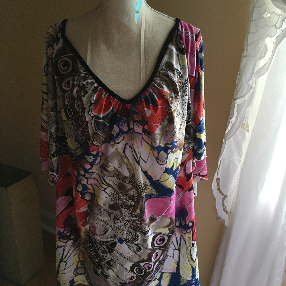 Butterfly print poly stretch blouse